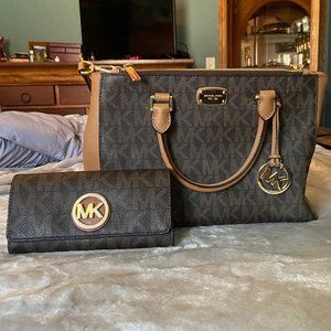 Michael Kors Tan Monogram Bundle